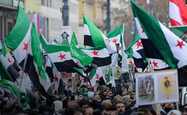 Letzten Sonntag wähnte man sich in Wien in einer anderen Stadt vor lauter geschwungenen syrischen Fahnen.